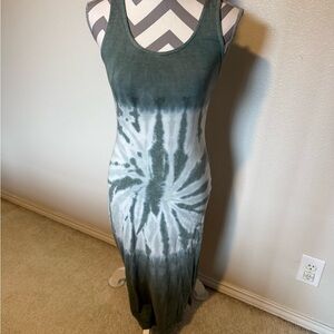 Tie-Dye Sleeveless Midi Dress - Green and White